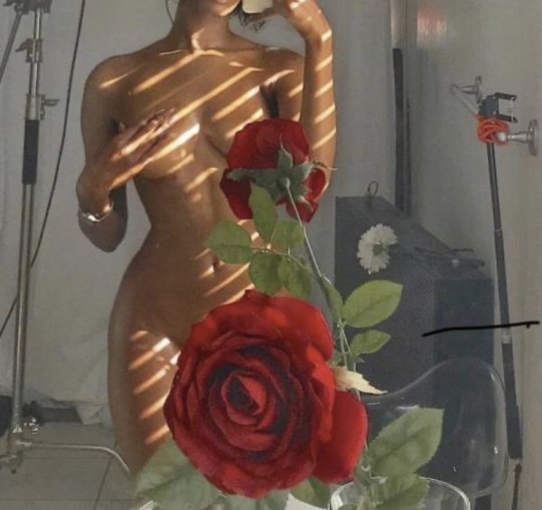 Hands on Carmen - Photo 2