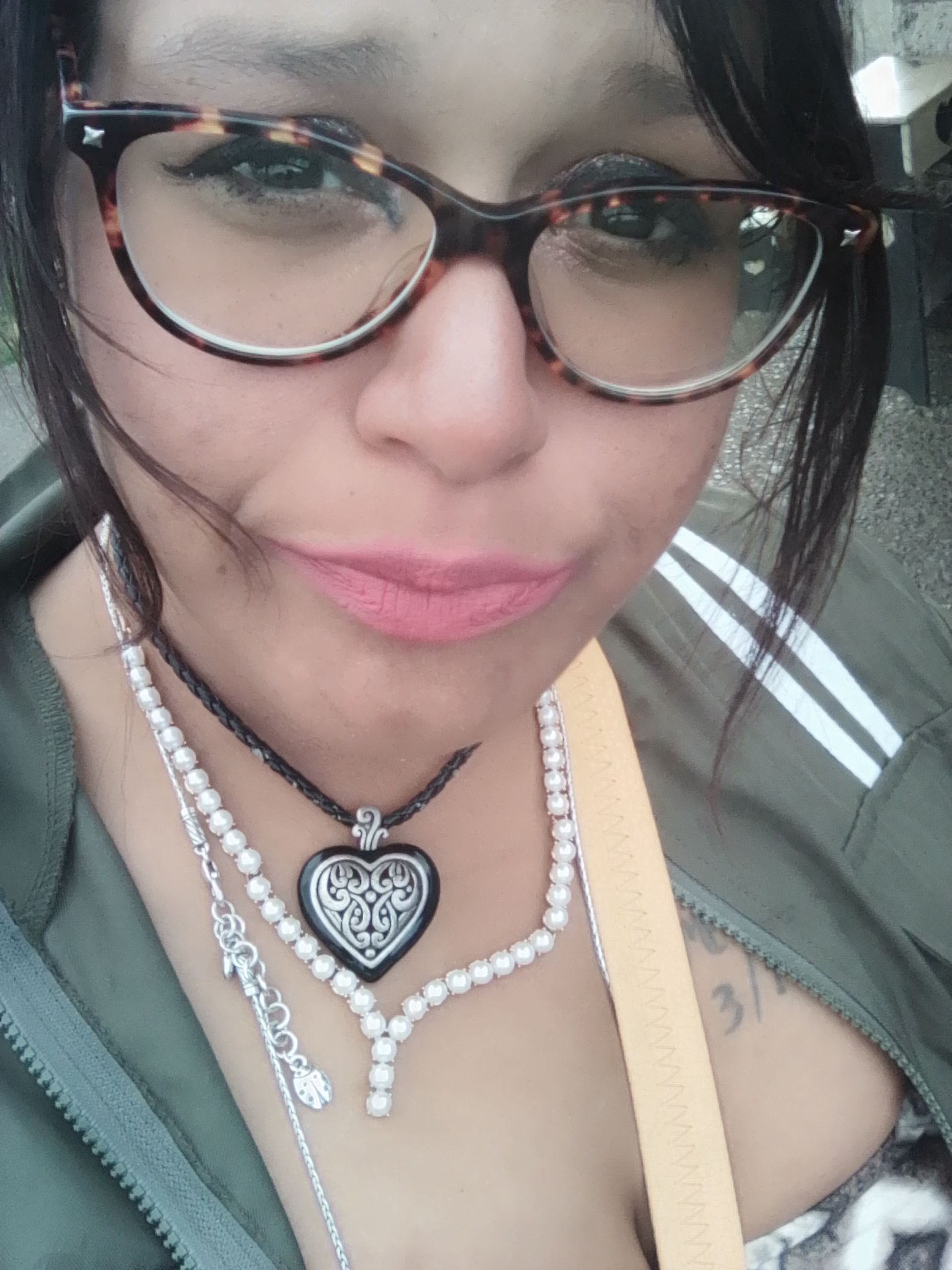 Car dates with beautiful thick native/Thai female - Photo 3