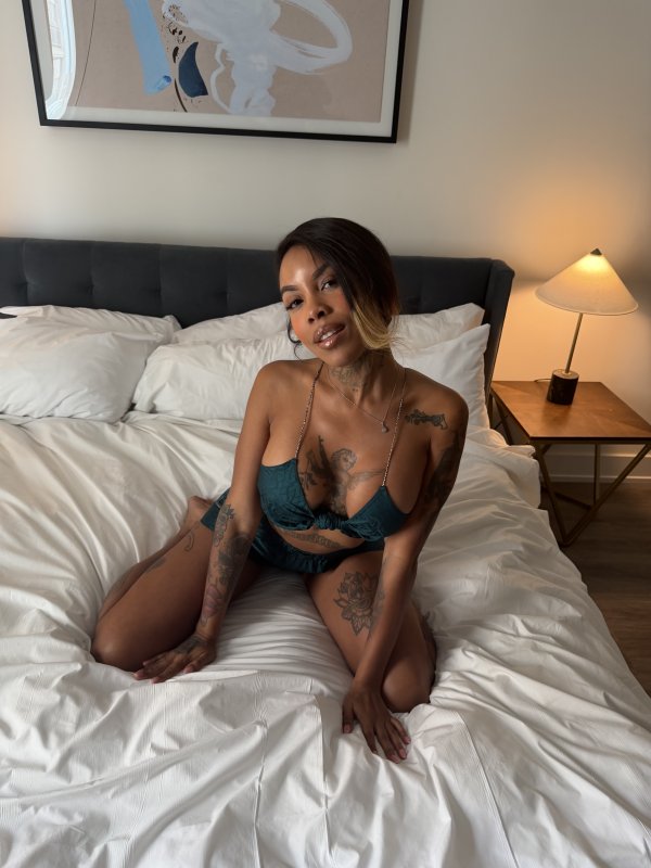Im available for meetup in person FaceTime and cumming vids - Photo 3