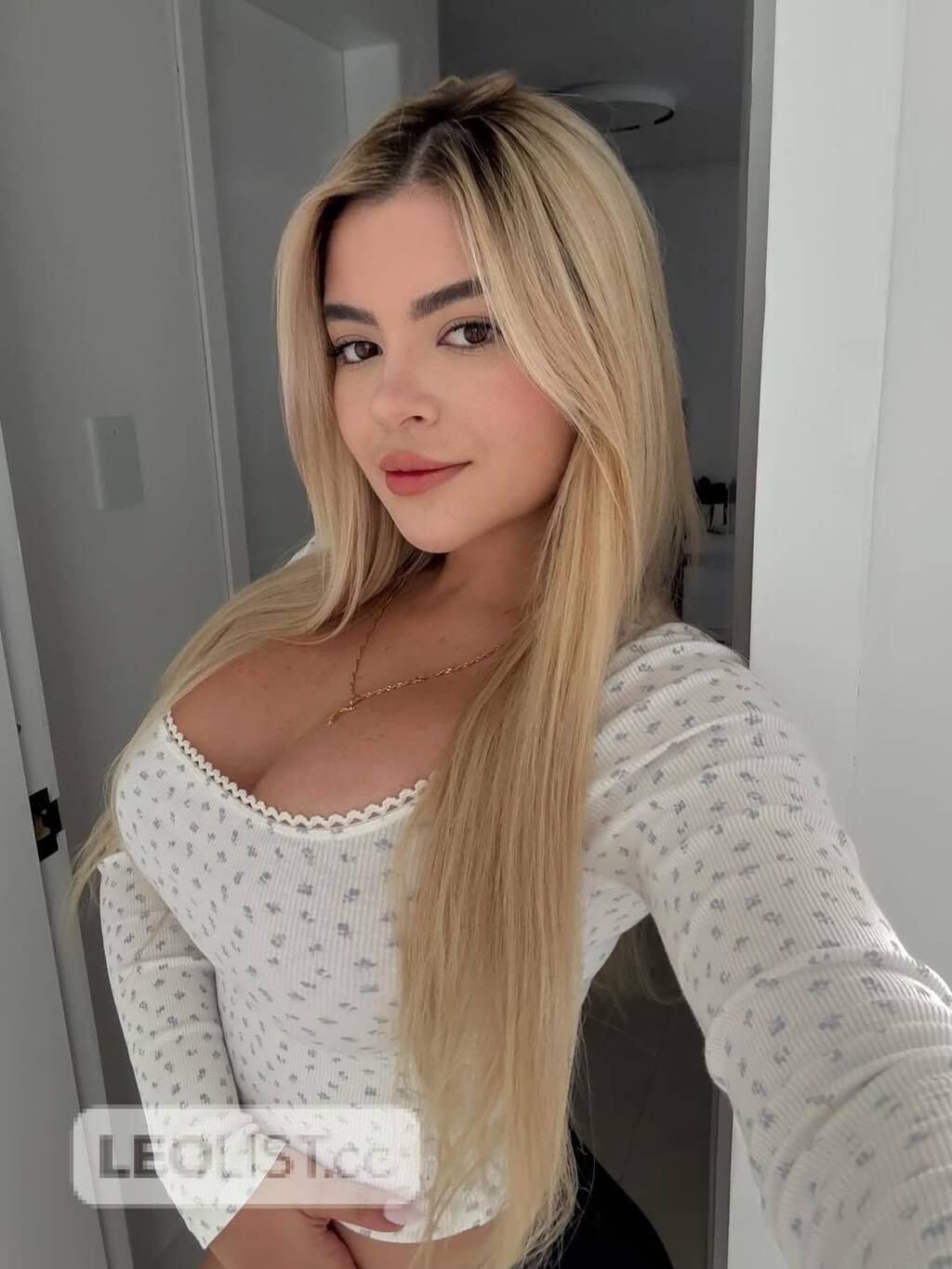 Dwarf looking for friend with benefits - fat ass 22yo - Photo 4