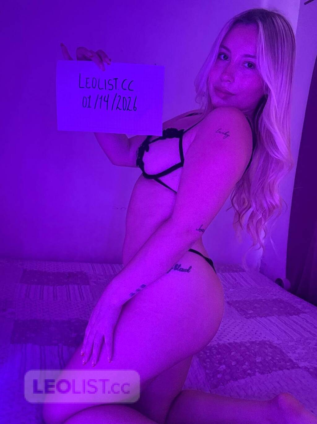 Looking for friend with benefits - wet & juicy fat ass 20yo - Photo 5