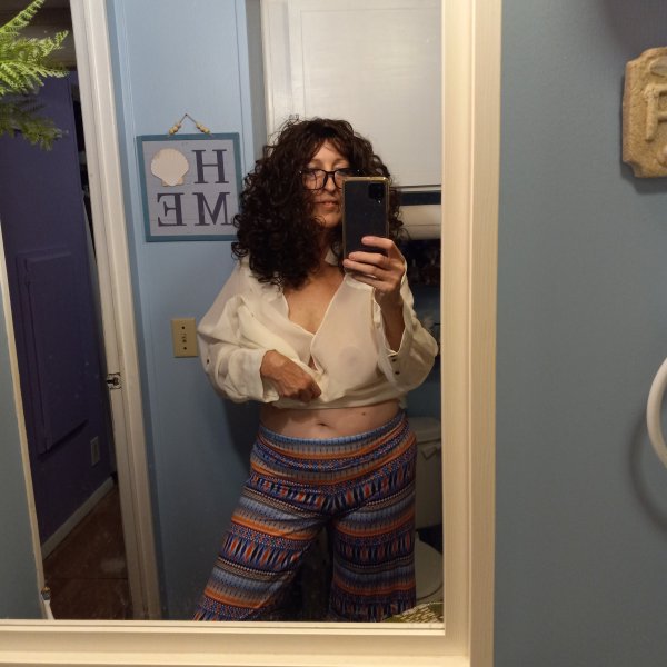 MEET ME LIVE IN KEY WEST ( men women couples - all are welcome ) - Photo 4