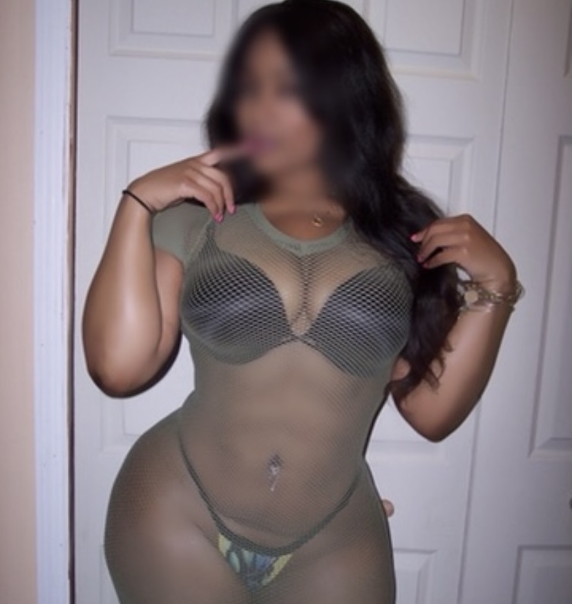 £Big Butt Big Tits¥ - Photo 1