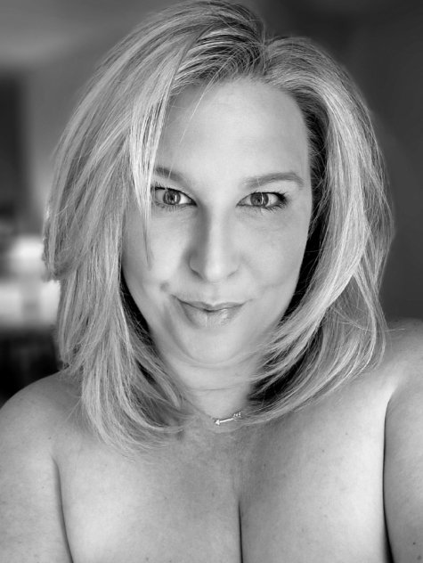 Mutual Touch Sensual Bodyrub • Sensual Pleasure • Tall Curvy Blonde - Photo 2