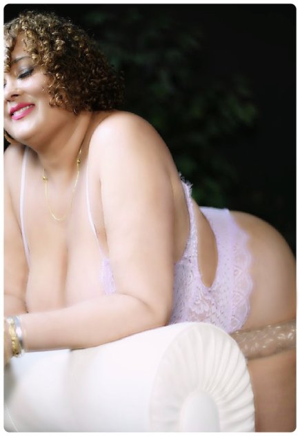 Your Sexy Secret - Photo 2