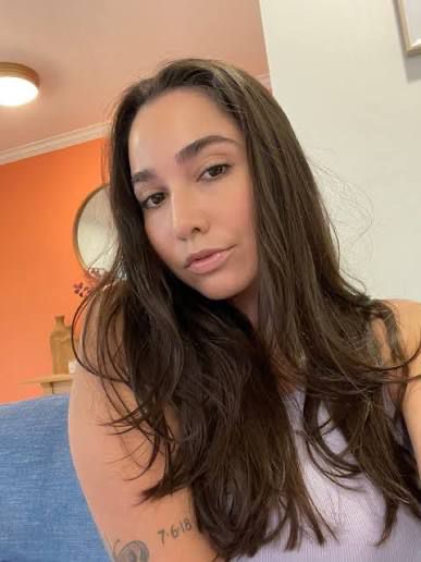Sweet, Confident & Curvy — Looking for a Fun Private Connection - Photo 1