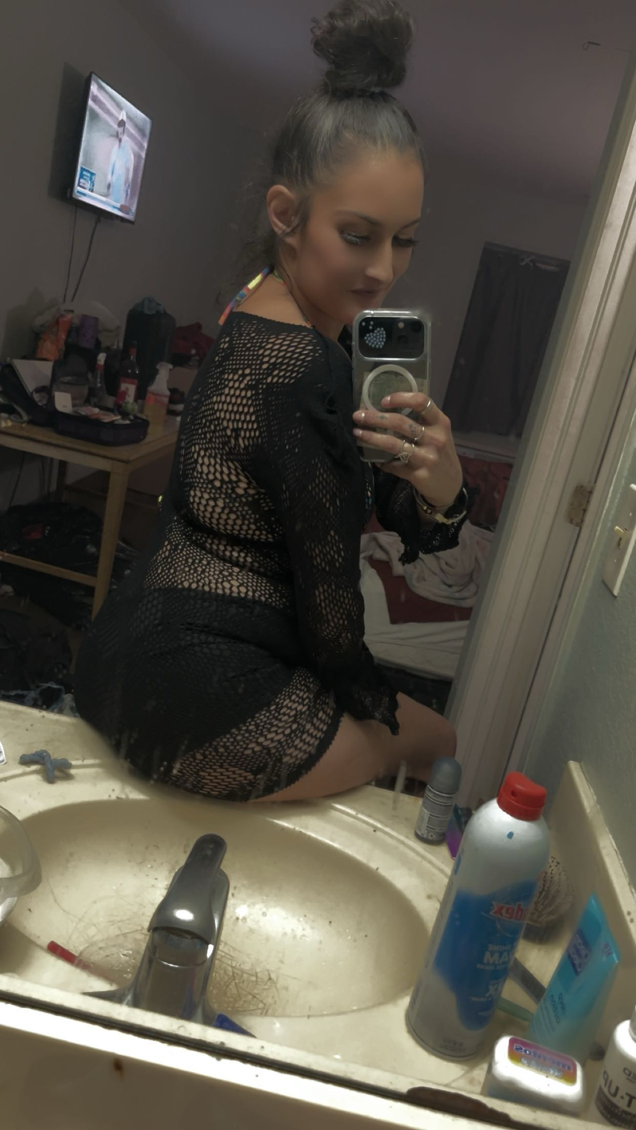 Honey is looking for some company - Photo 1