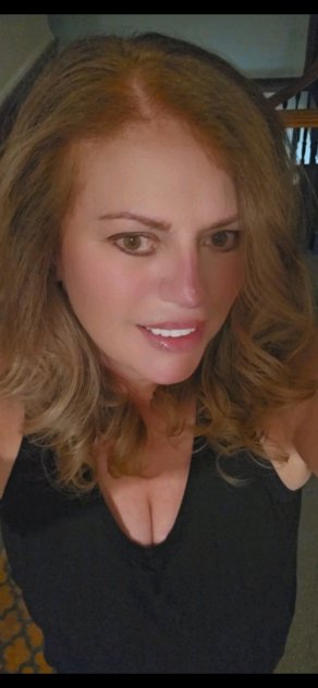 Therapeutic/Full Body Sensual Massage - Photo 2
