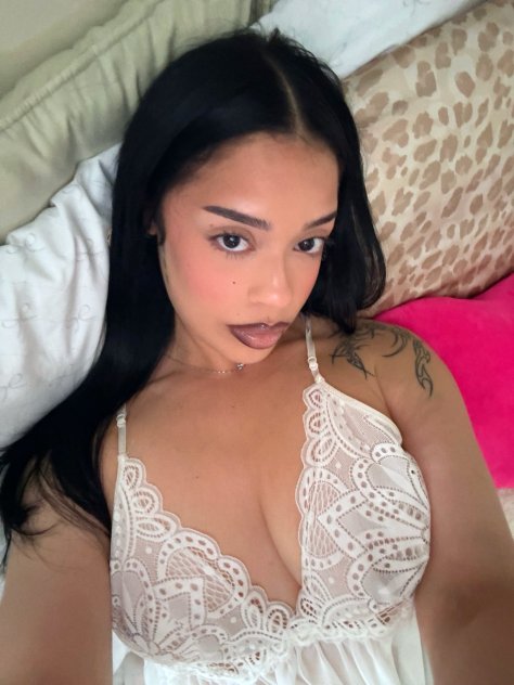 All hoes available for hookups and long fun - Photo 4