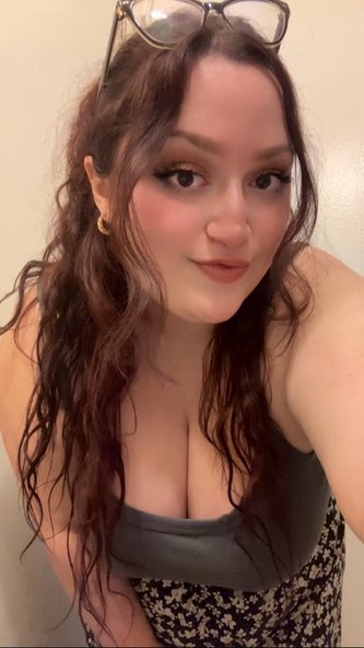 Ready to mingle - Photo 2