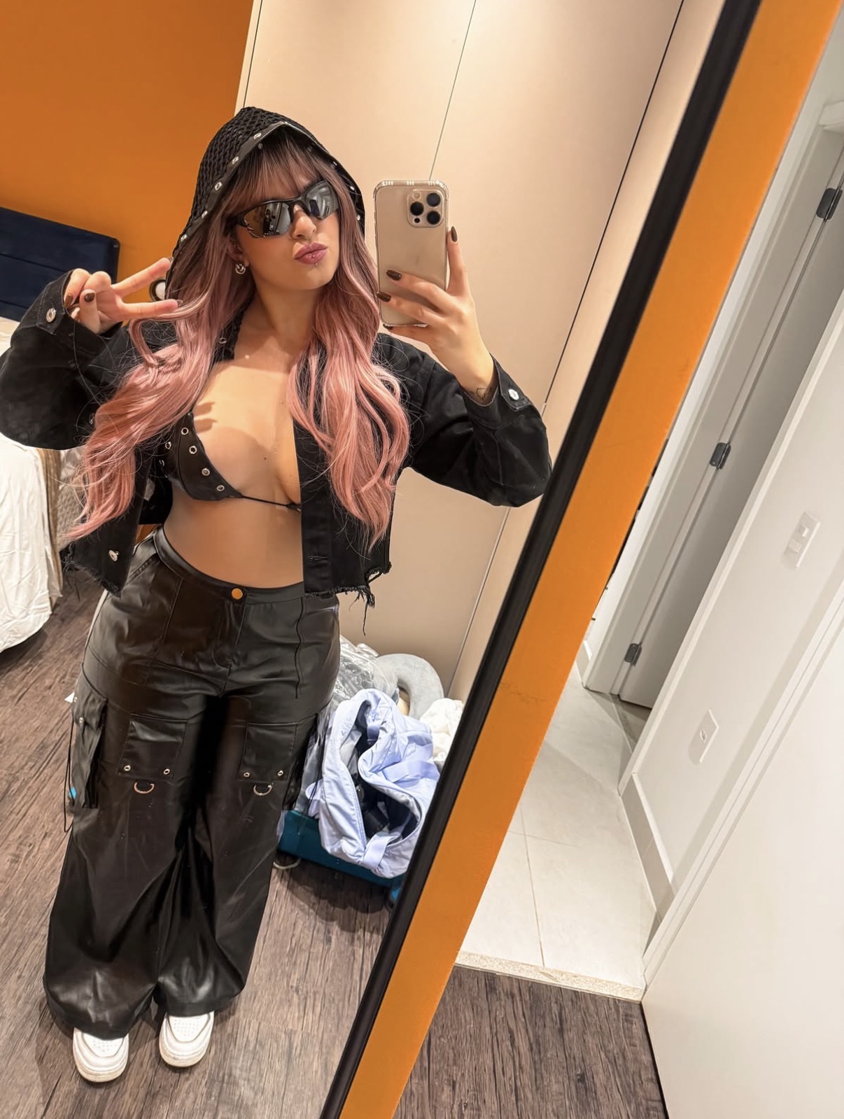 Hey daddy, wanna fuck?🔥 I’m sweet, sexy & ready to meet both Incall & outcall ✅💕 Text me now: +1 (816) 200-9413  - Photo 3