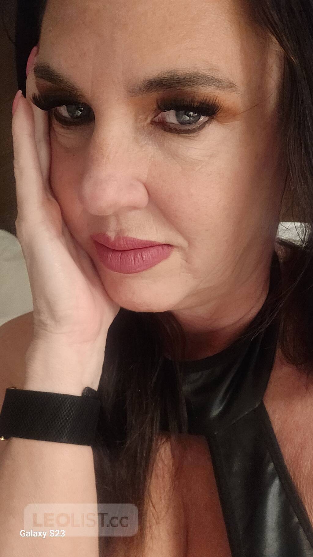 Check out 1 pm SEXYCougarnikki - Photo 2