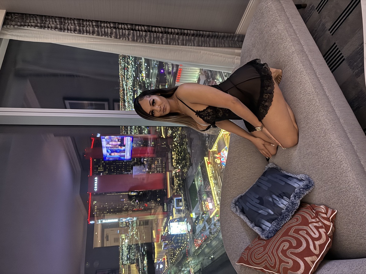 Juicy Pussy $ tight ASS - $100/2h (new clients) - Photo 1