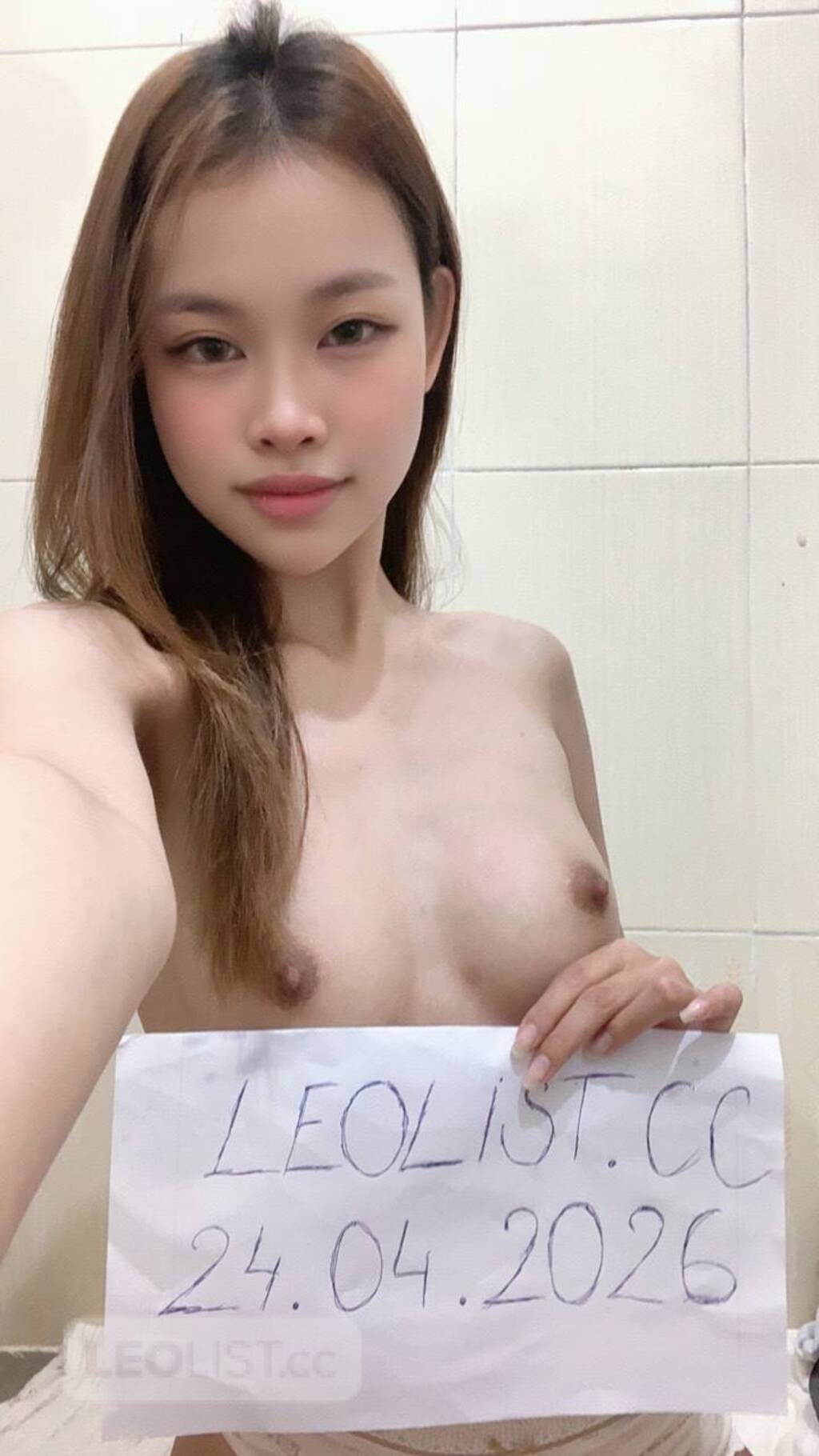 Not very experienced Asian looking for a nice guy for fun!! - Photo 2