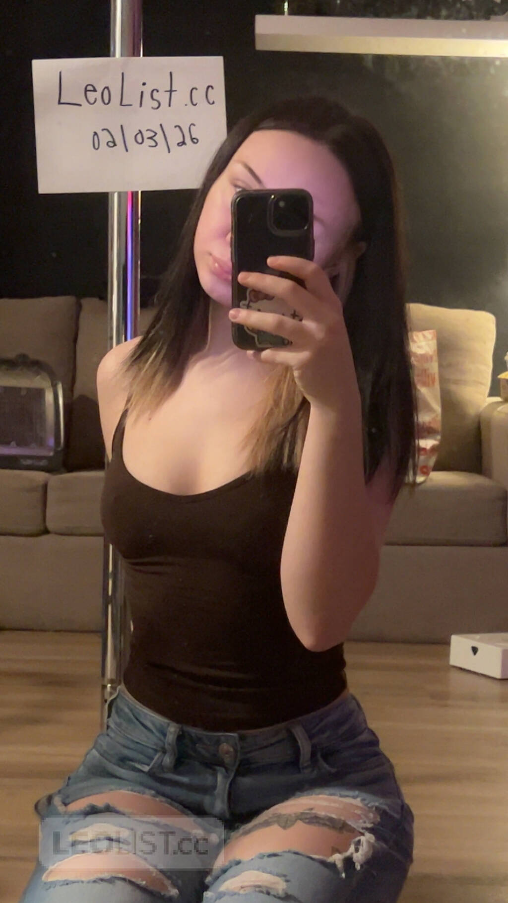 CLICK THIS ONE OR UR GAY ASF - Photo 1