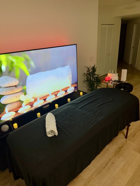 Therapeutic massage - Photo 2
