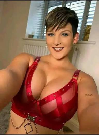 Discreet & Charming Companion Available by Appointment - Photo 1