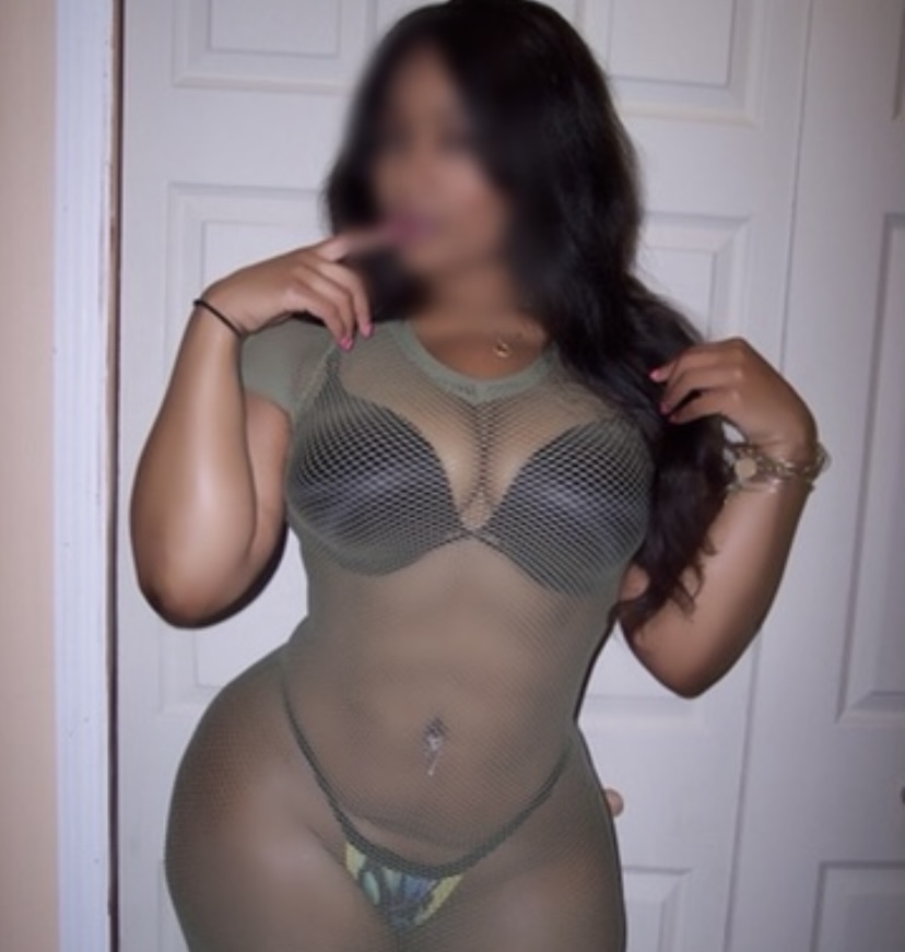 £Big Butt Big Tits¥ - Photo 1