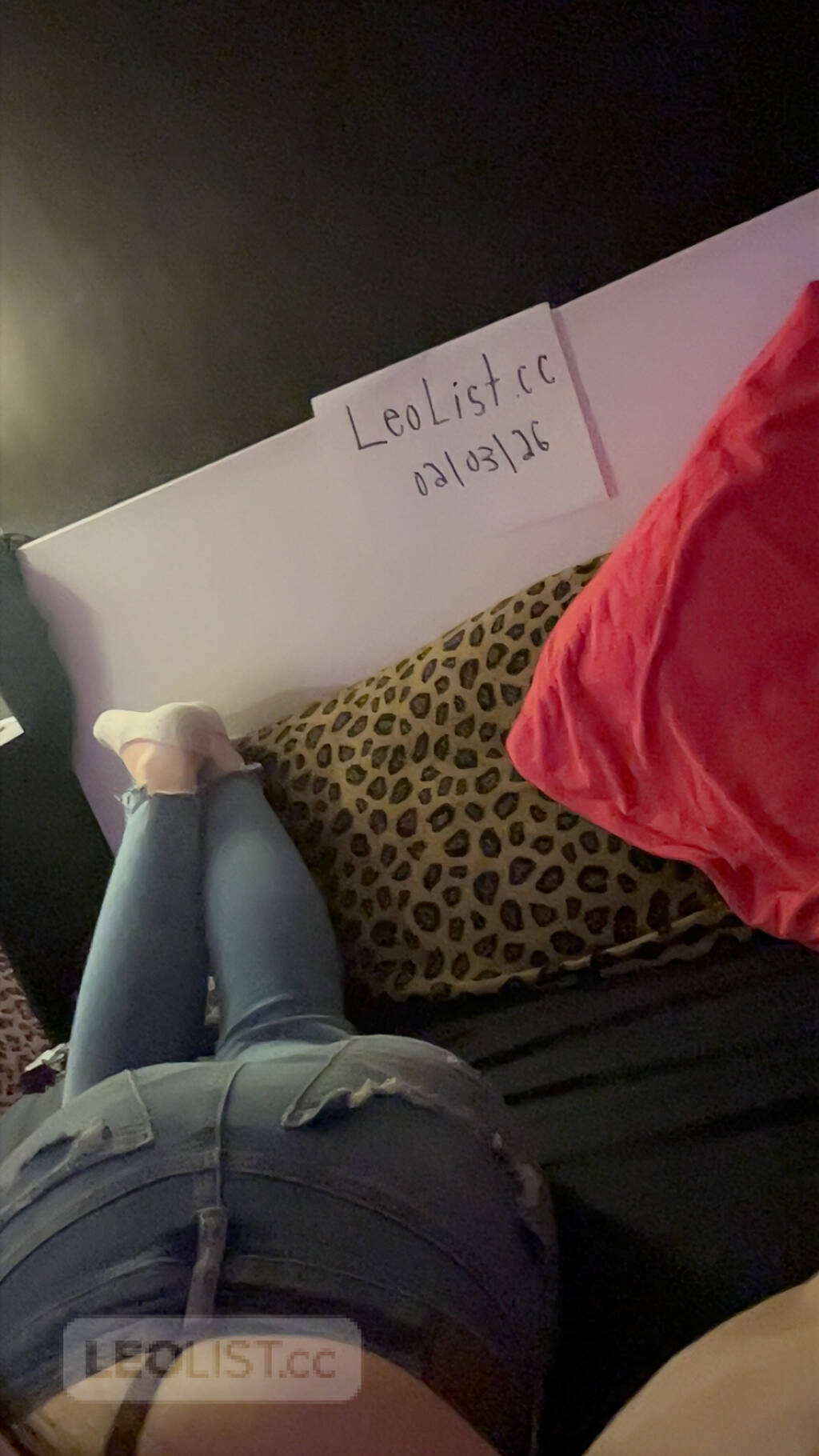 CLICK THIS ONE OR UR GAY ASF - Photo 1