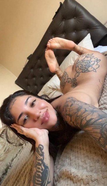 I’m available for both incall and outcall - Photo 4