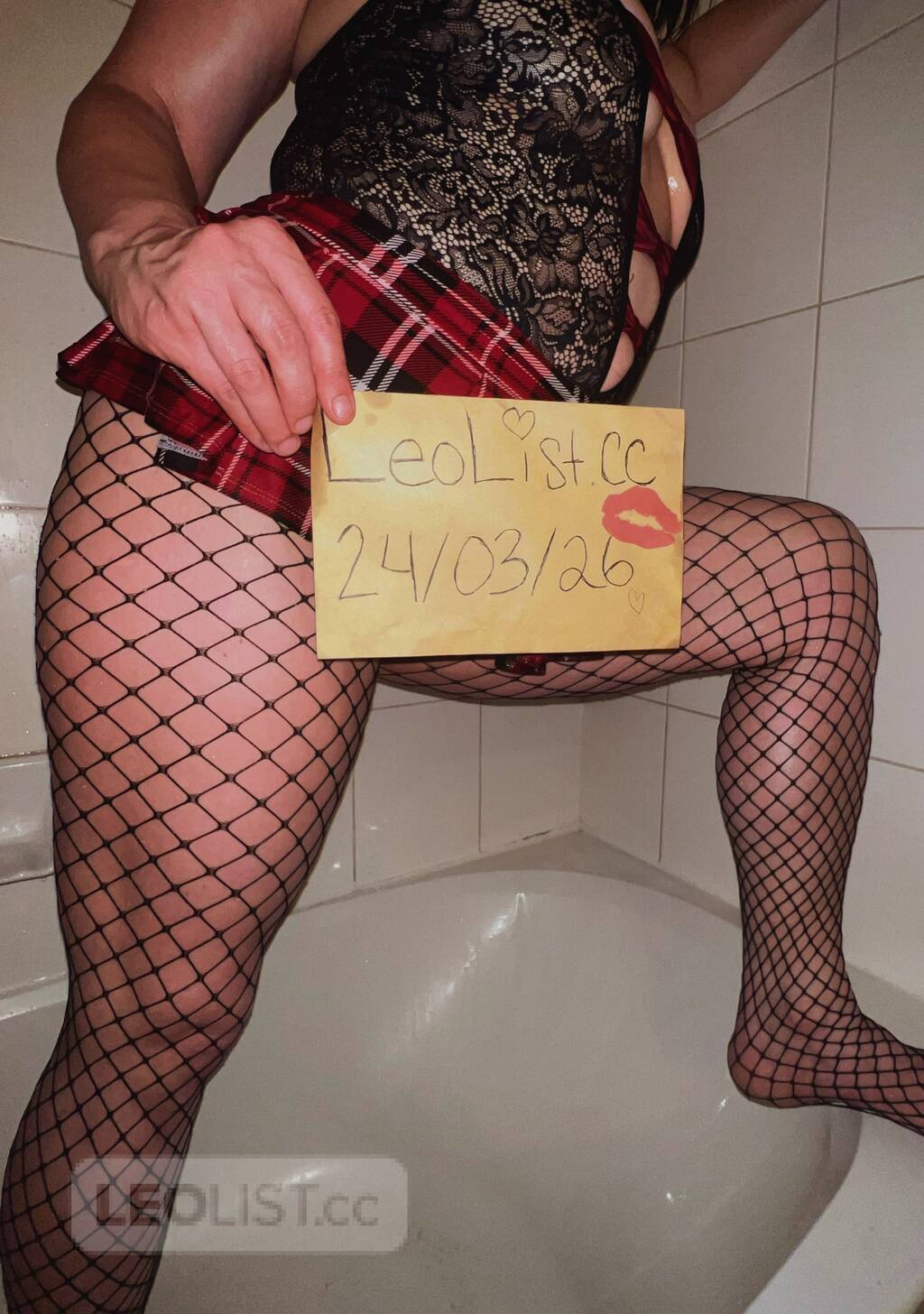 Tight Hot & Dripping Wet Ready to tease & please - Photo 3
