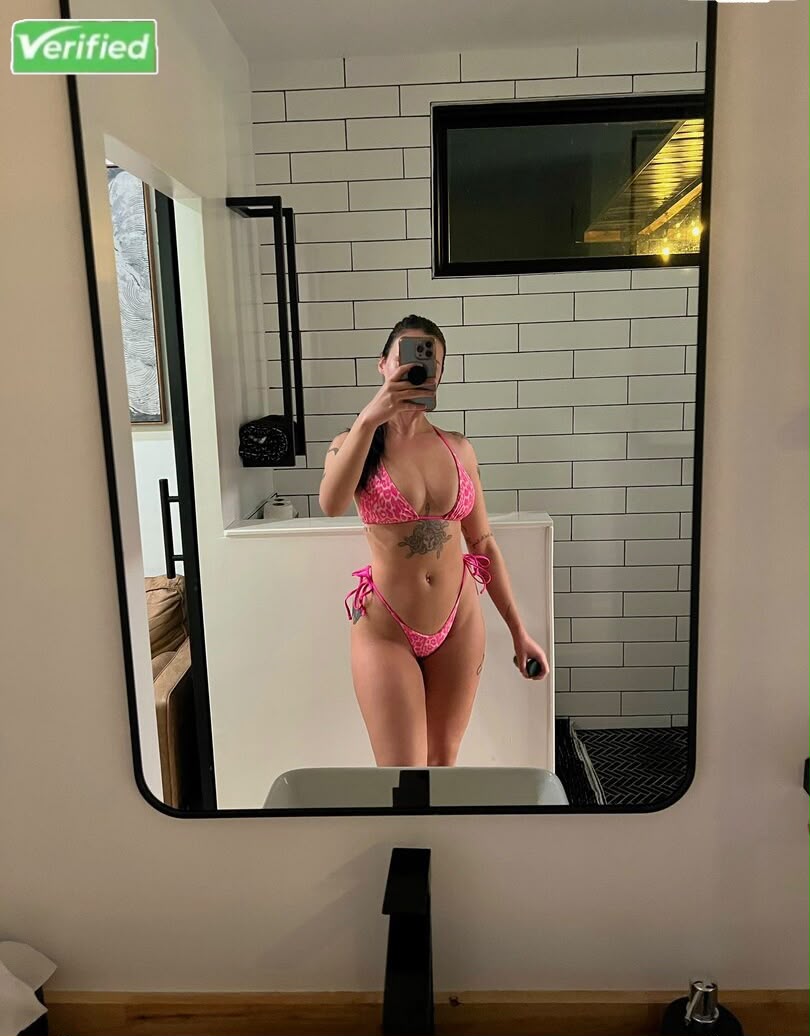 High & Horny Mature Squirter – Full Service Cock Sleeve Ready for Your Dirtiest Fantasies - Photo 3