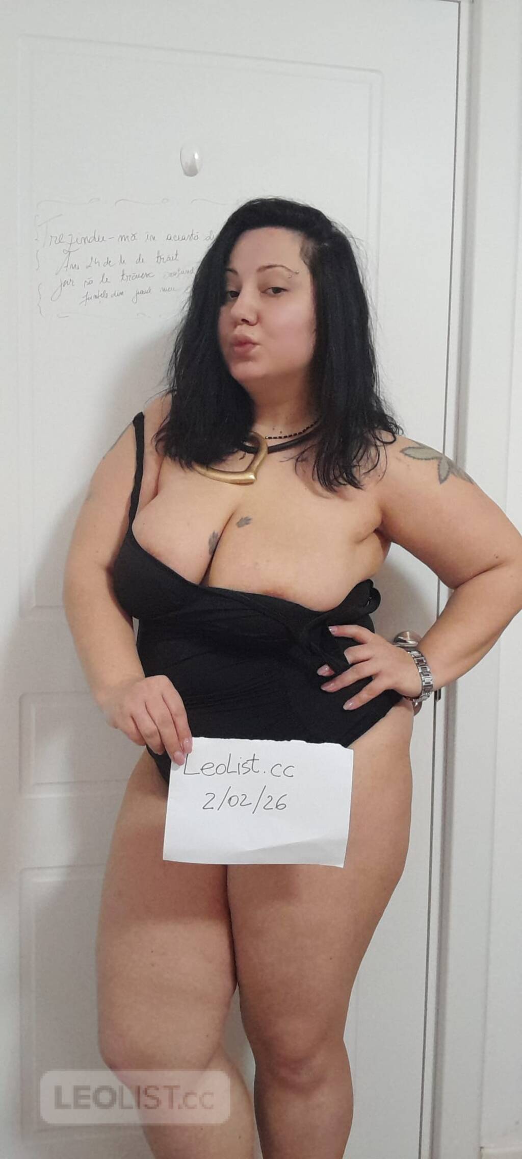HUGE DD++ TITS LOOKING FOR BIG DICK TO PUSH IT DEEP!! - Photo 5