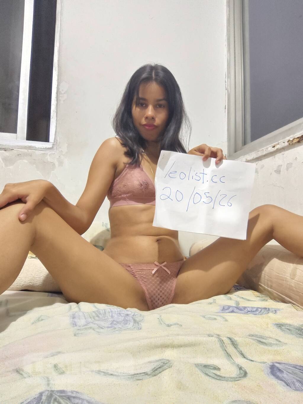 ღ 18YO ღ Middle Eastern Nerdy Student ღ New in Town - Photo 4