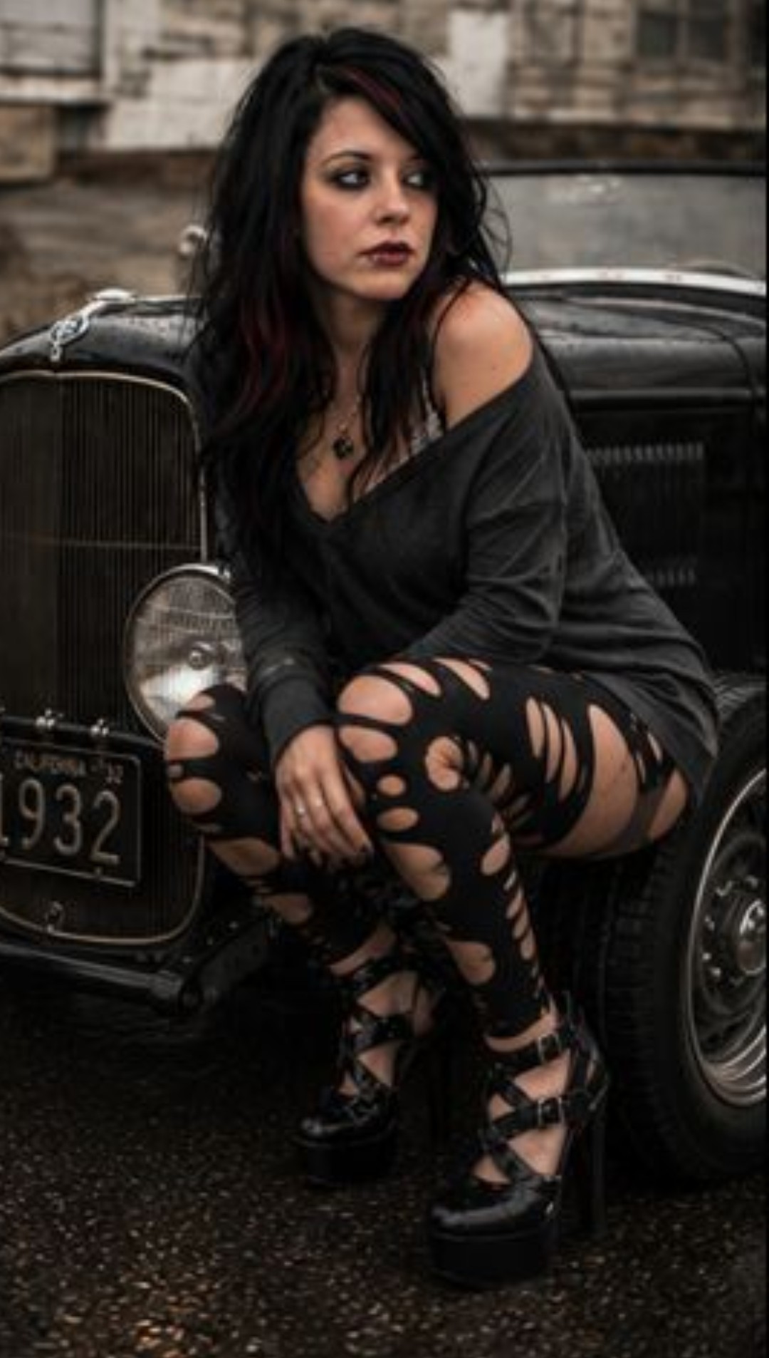 I can't wait to meet you. Strangers always have the best candy! - Photo 4