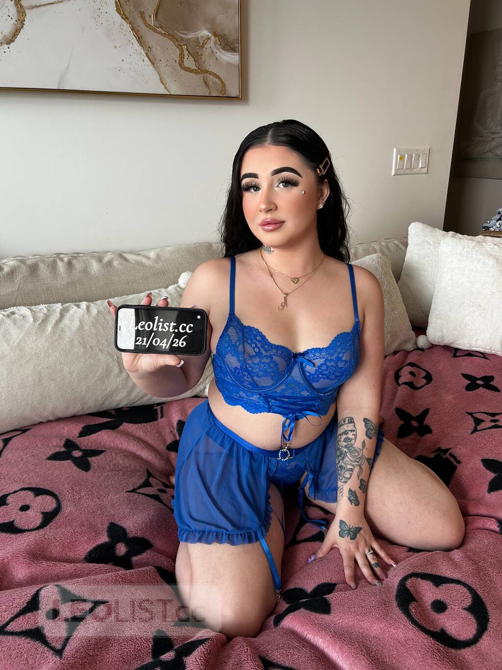 exactly what you're craving... pornstar girlfriend - Photo 2