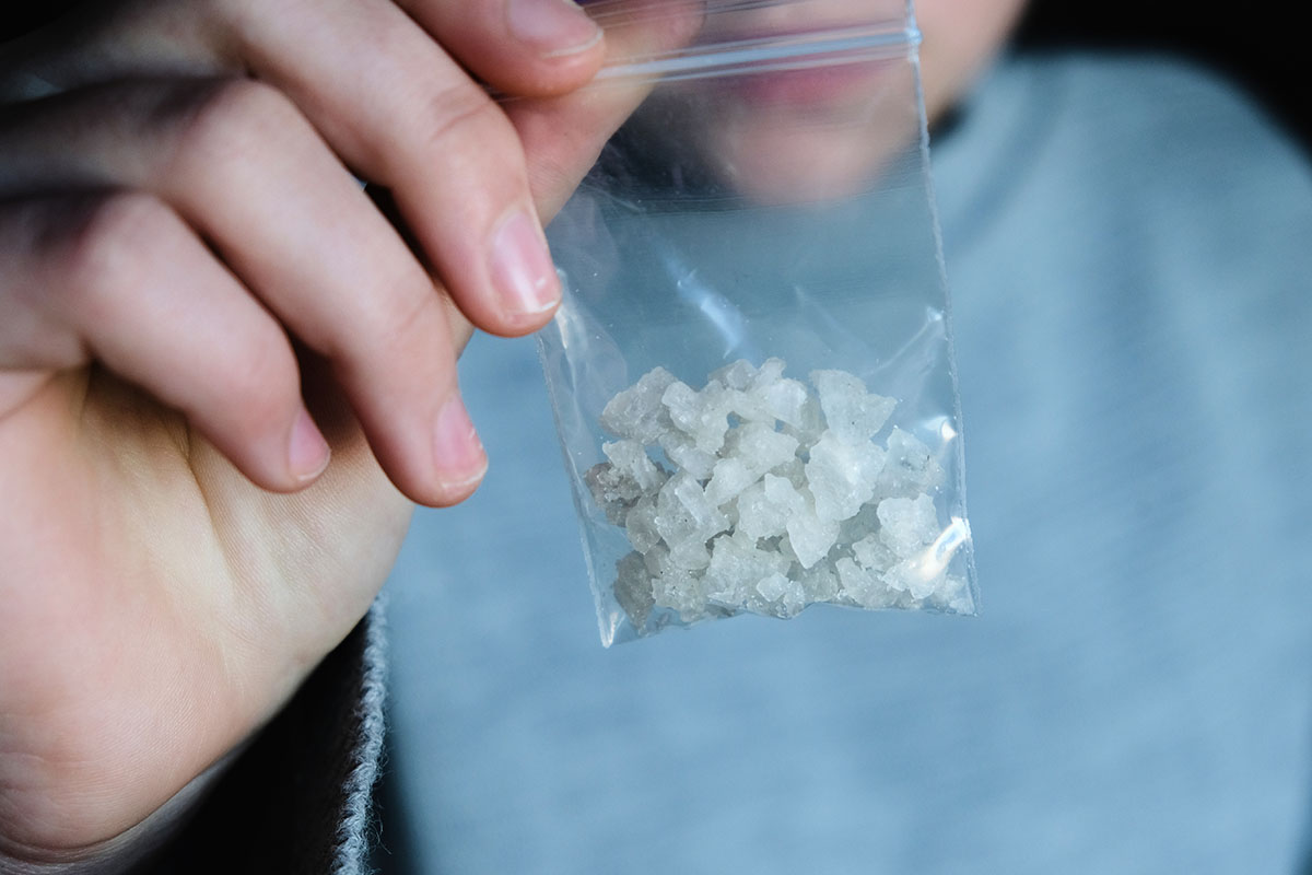 I sell hards drugs like cocaine Heroin weed ice and other stuff  - Photo 4
