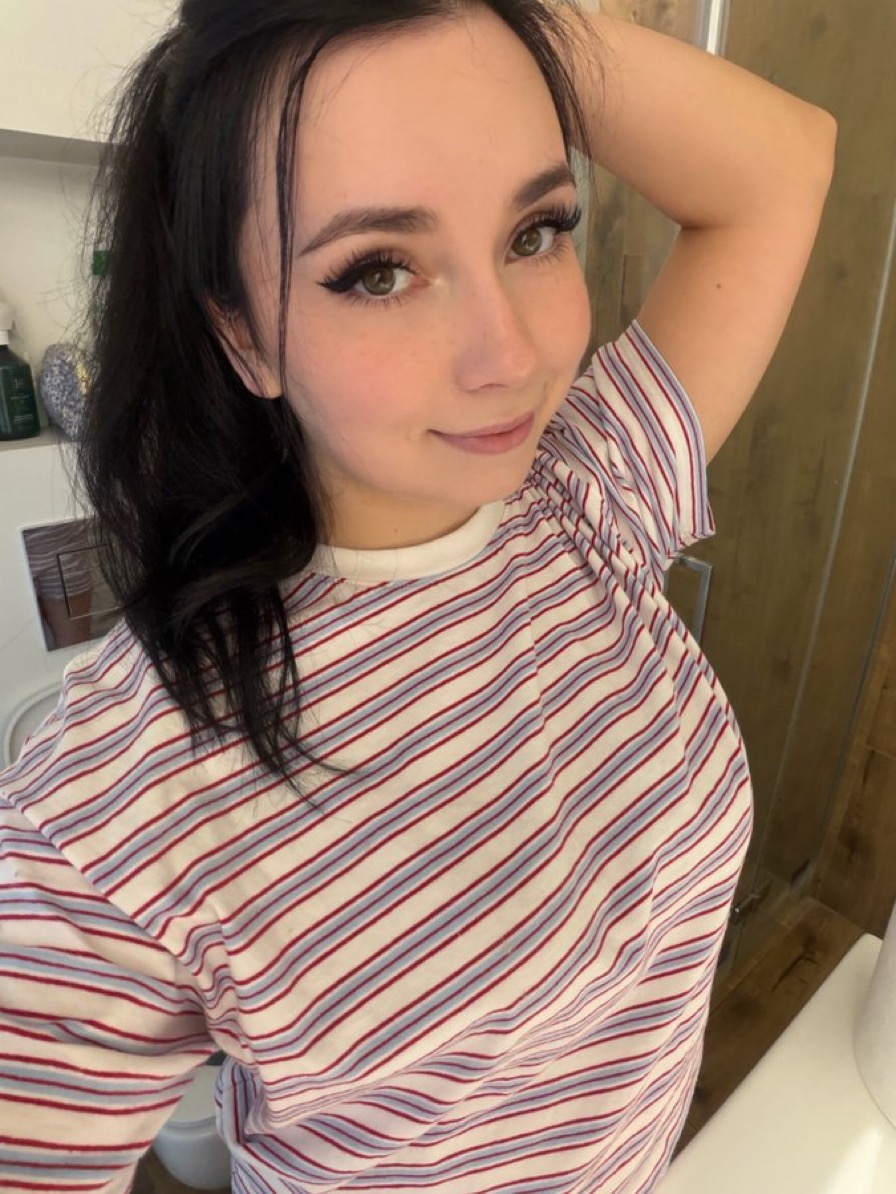 Beauty Carfun Home Hotel Available Incall OutCall!! FUN,NASTY VIDEOS FOR SELL. I’m down for meet up also available for FaceTime fun and video chat message me if you’re interested I’m always open for both Incall and outcall service - Photo 3