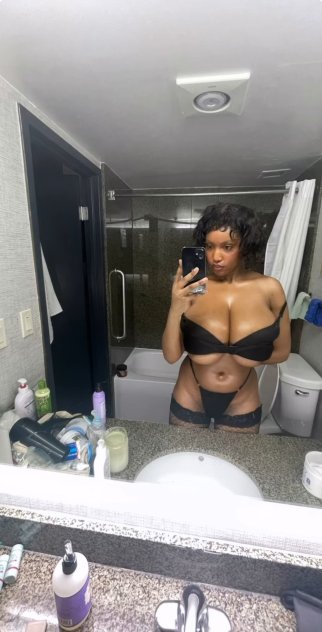 I am available for both incall and outcall sessions - Photo 1