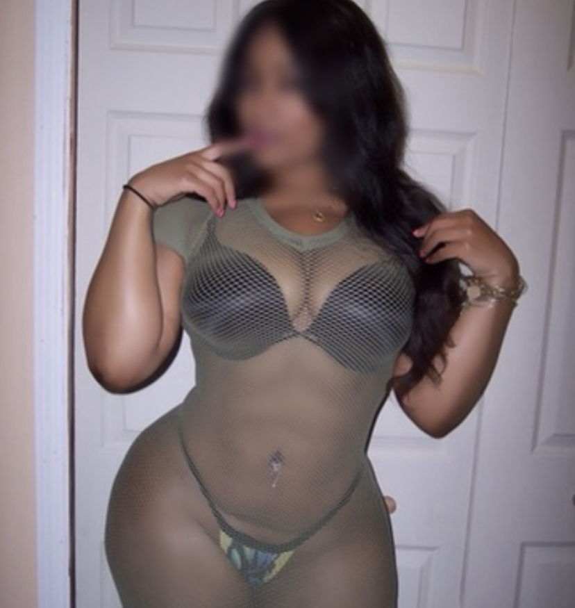 £Big Butt Big Tits¥ - Photo 1