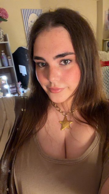 I am available 🥰 - Photo 2