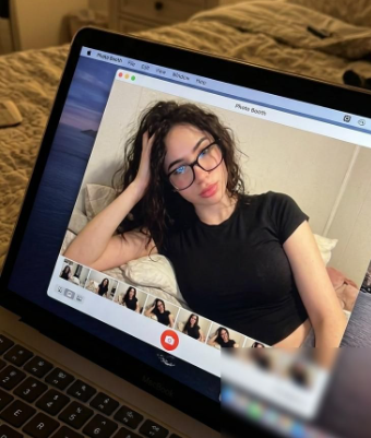 Sweet Francesca — Live & Private - Photo 1