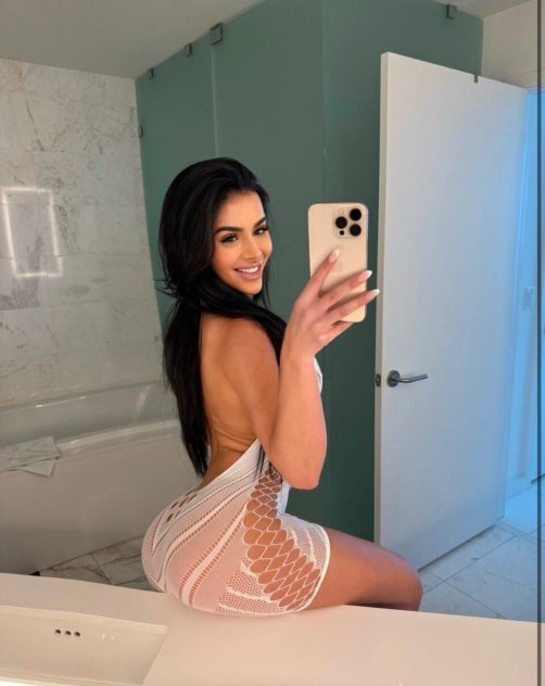 Sexy girl - Photo 1